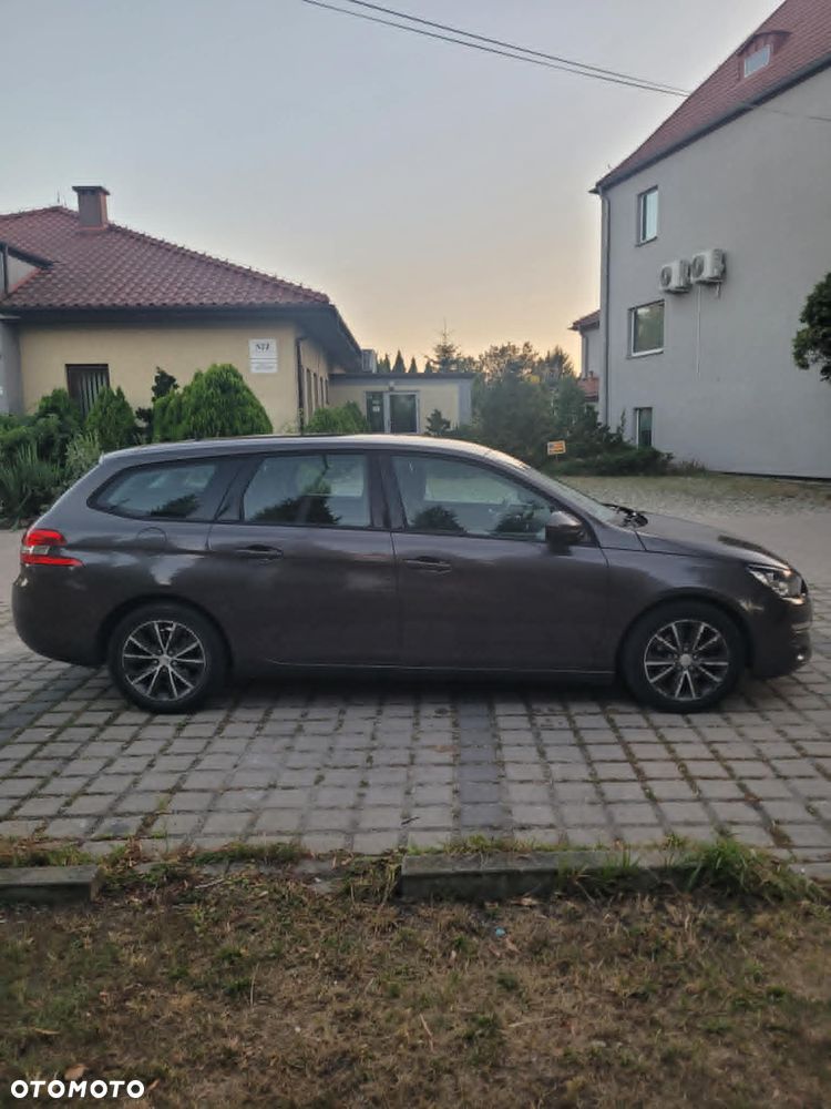 Peugeot 308 1.6 e-HDi Allure S&S - 3