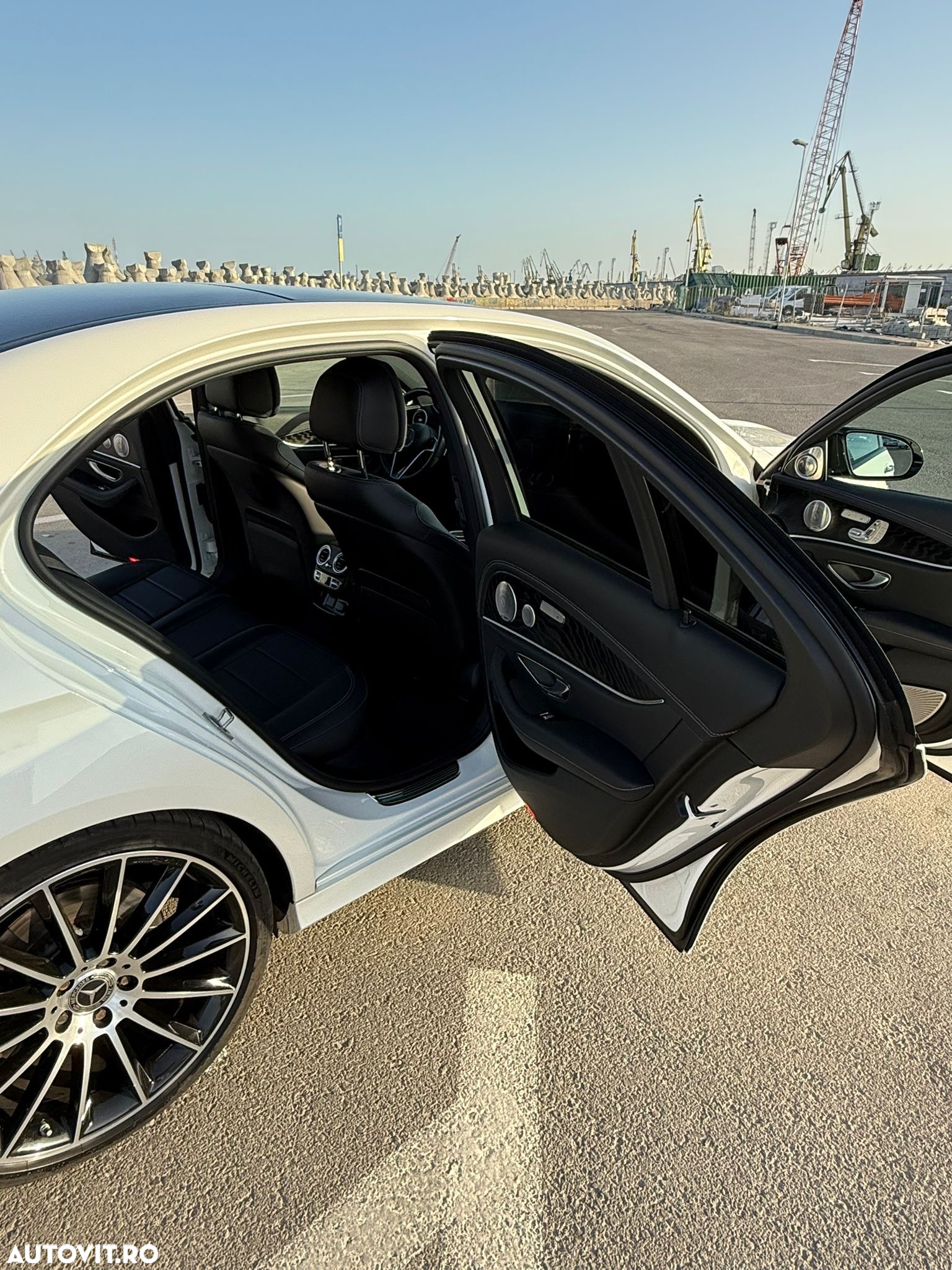 Mercedes-Benz E 400 d 4Matic 9G-TRONIC AMG Line - 16