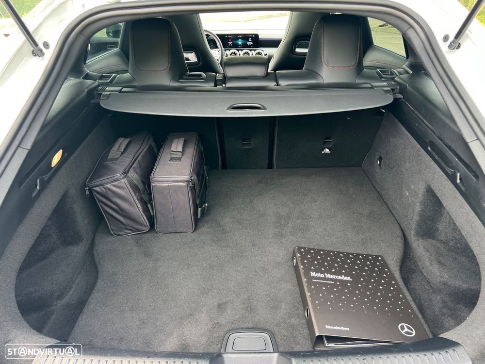 Mercedes-Benz CLA 250 e Shooting Brake AMG Line - 19