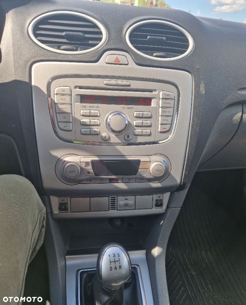 Ford Focus - 8