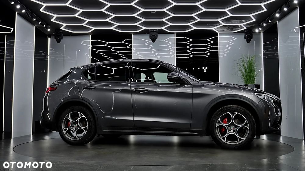 Alfa Romeo Stelvio 2.0 Turbo Q4 - 12