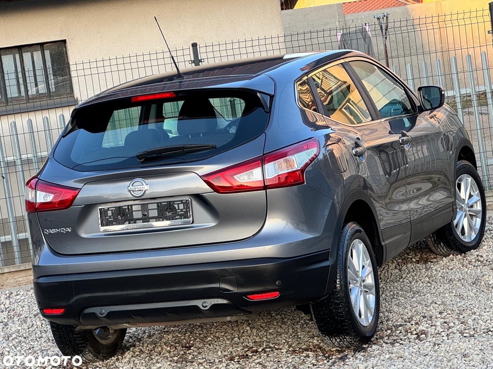 Nissan Qashqai 1.2 DIG-T Tekna Xtronic EU6 - 3