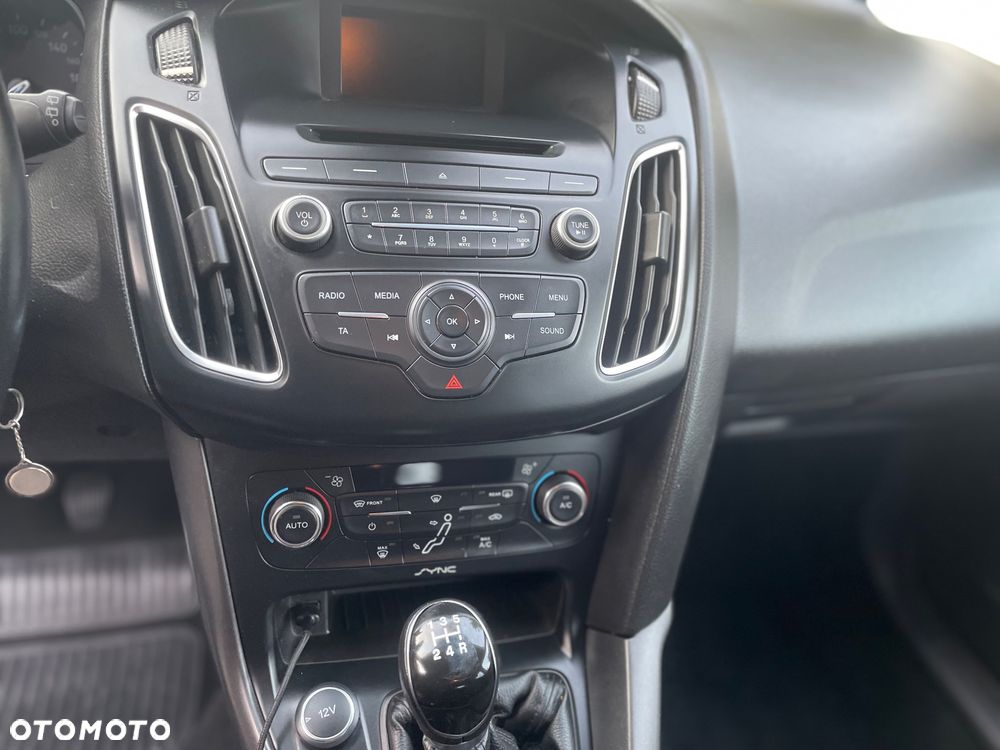 Ford Focus 1.6 Trend - 14