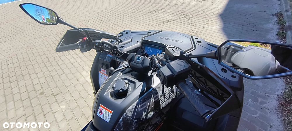 CFMoto CForce - 8
