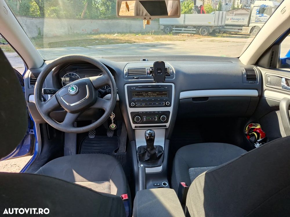 Skoda Octavia 1.6 TDI ELEGANCE - 9