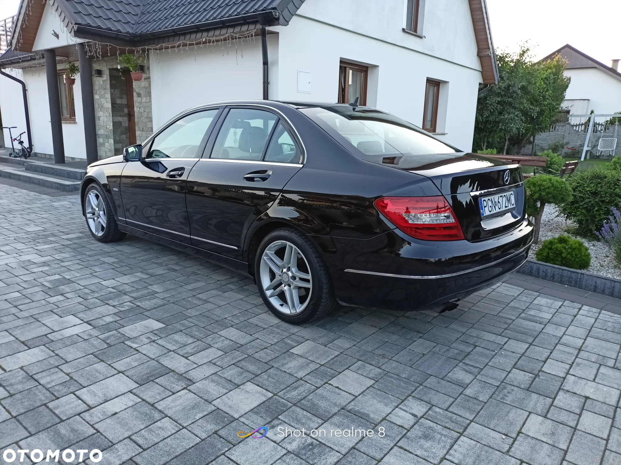 Mercedes-Benz Klasa C 180 CGI BlueEff Avantgarde - 26