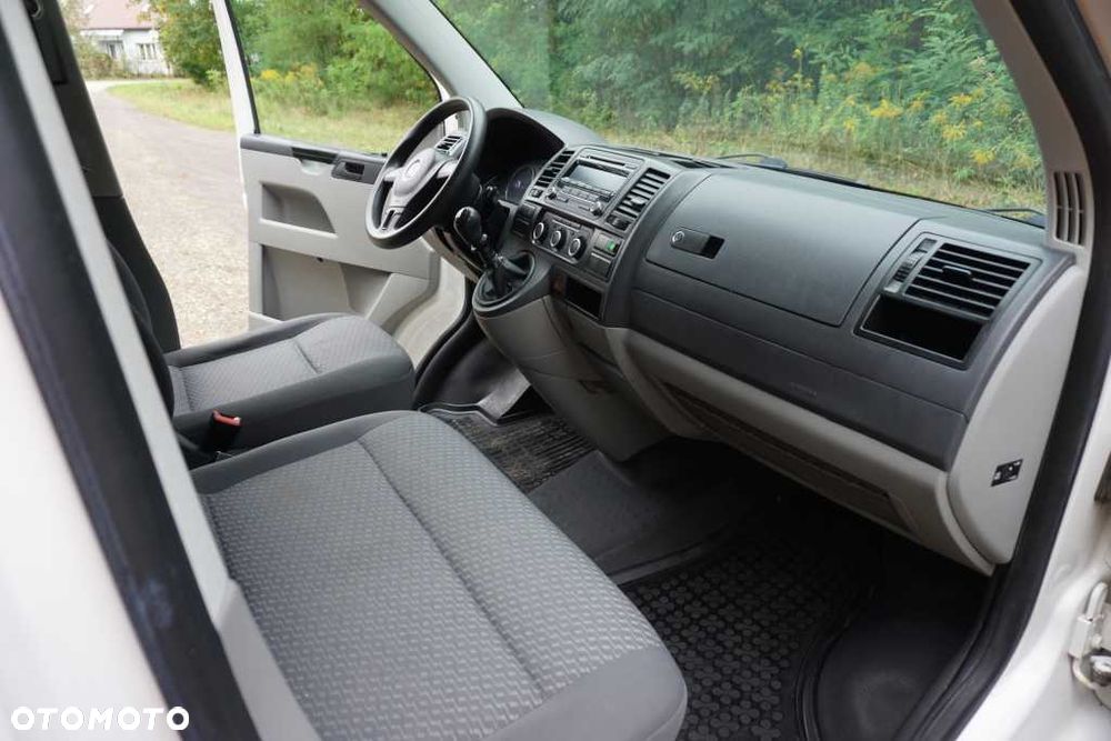 Volkswagen T5 - 11
