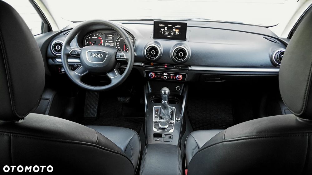 Audi A3 Sportback 1.6 TDI S tronic sport - 19