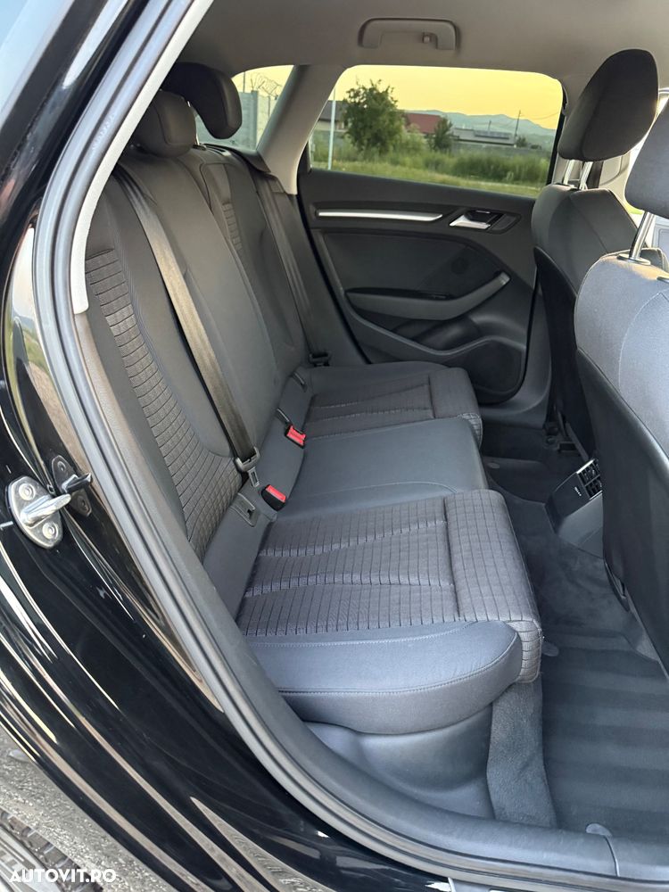 Audi A3 2.0 TDI Sportback (clean diesel) S tronic S line Sportpaket - 19