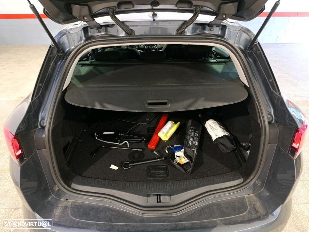 Renault Mégane Sport Tourer 1.5 Blue dCi Limited - 4