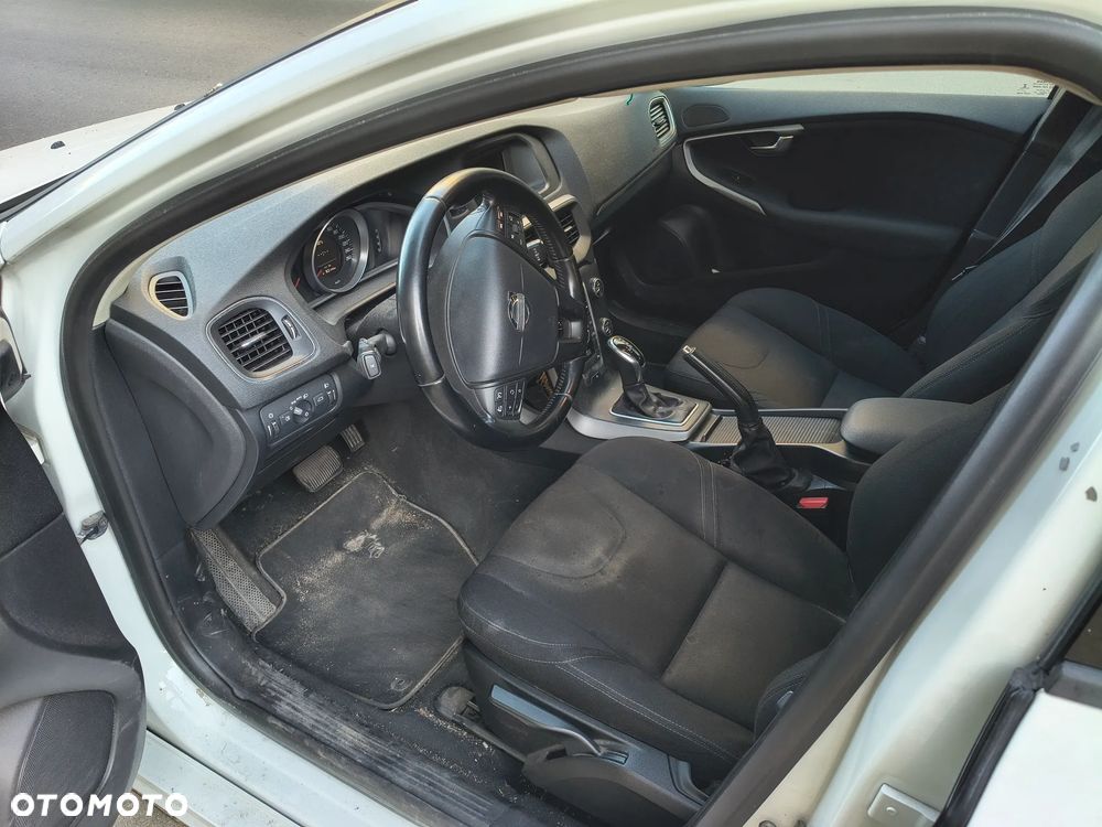 Volvo V40 - 3