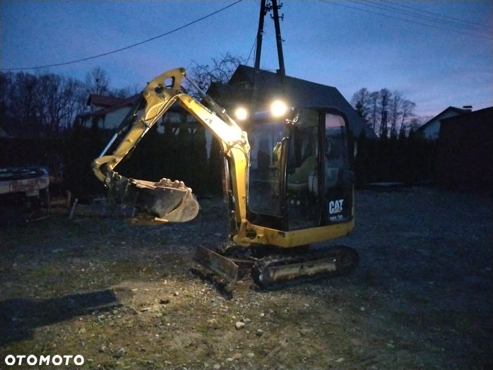 Caterpillar CAT 301.7D - 5