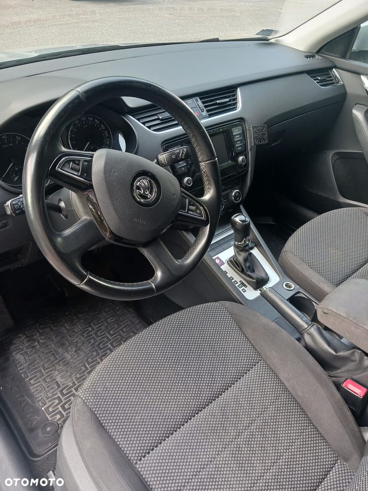 Skoda Octavia 1.4 TSI Edition DSG - 4