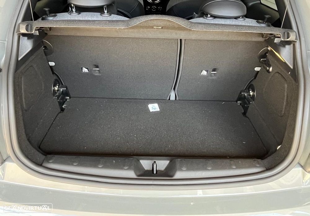 MINI 3 Portas Cooper SE - 13
