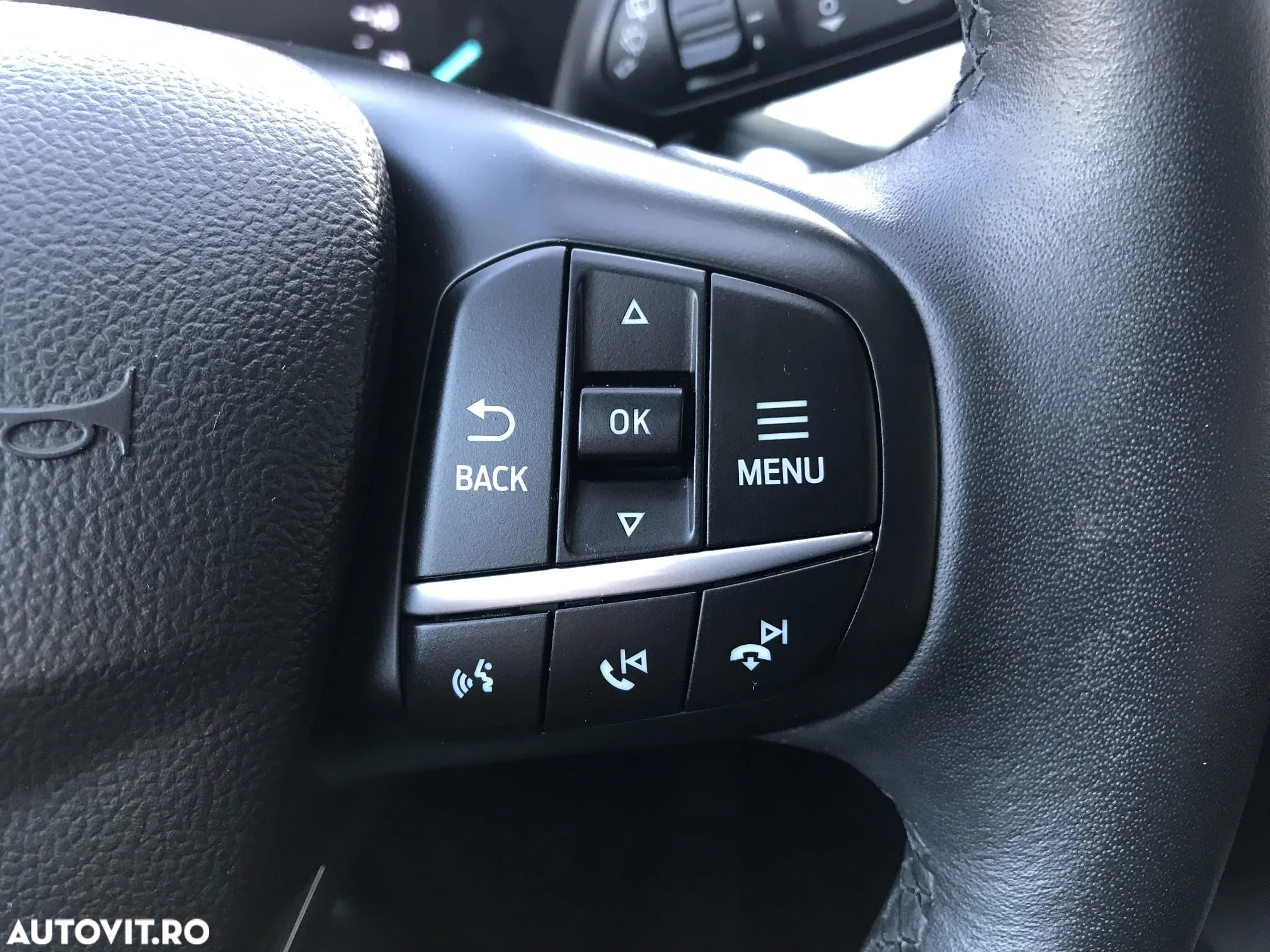 Ford Kuga 2.0 EcoBlue 4x4 Aut. TITANIUM - 22
