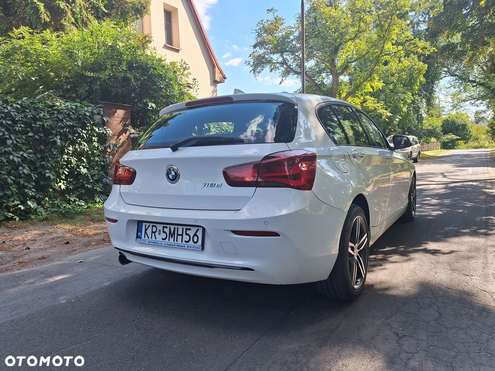 BMW Seria 1 118d Sport Line Shadow - 4