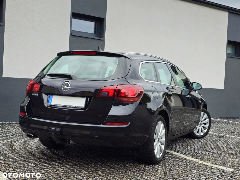 Opel Astra 1.4 T Cosmo - 3