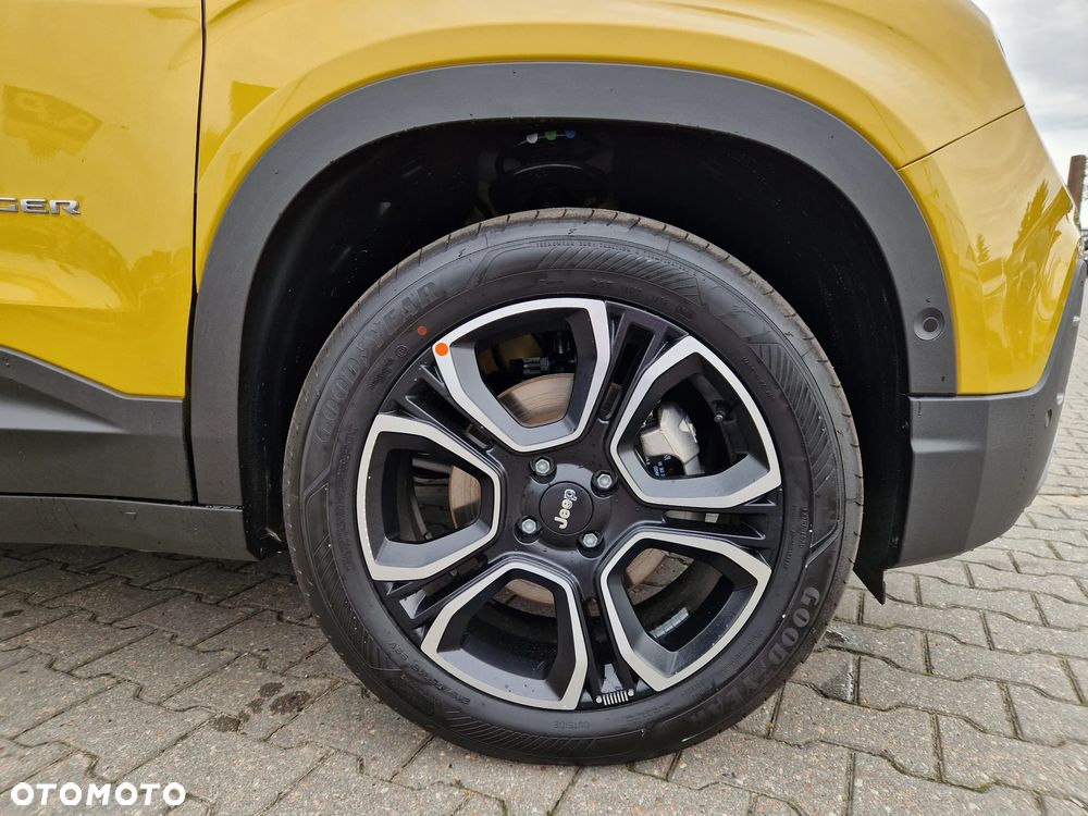 Jeep Avenger 54kWh Summit - 33