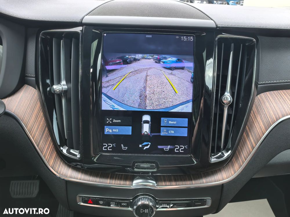 Volvo XC 60 T6 AWD Recharge Geartronic Inscription - 13