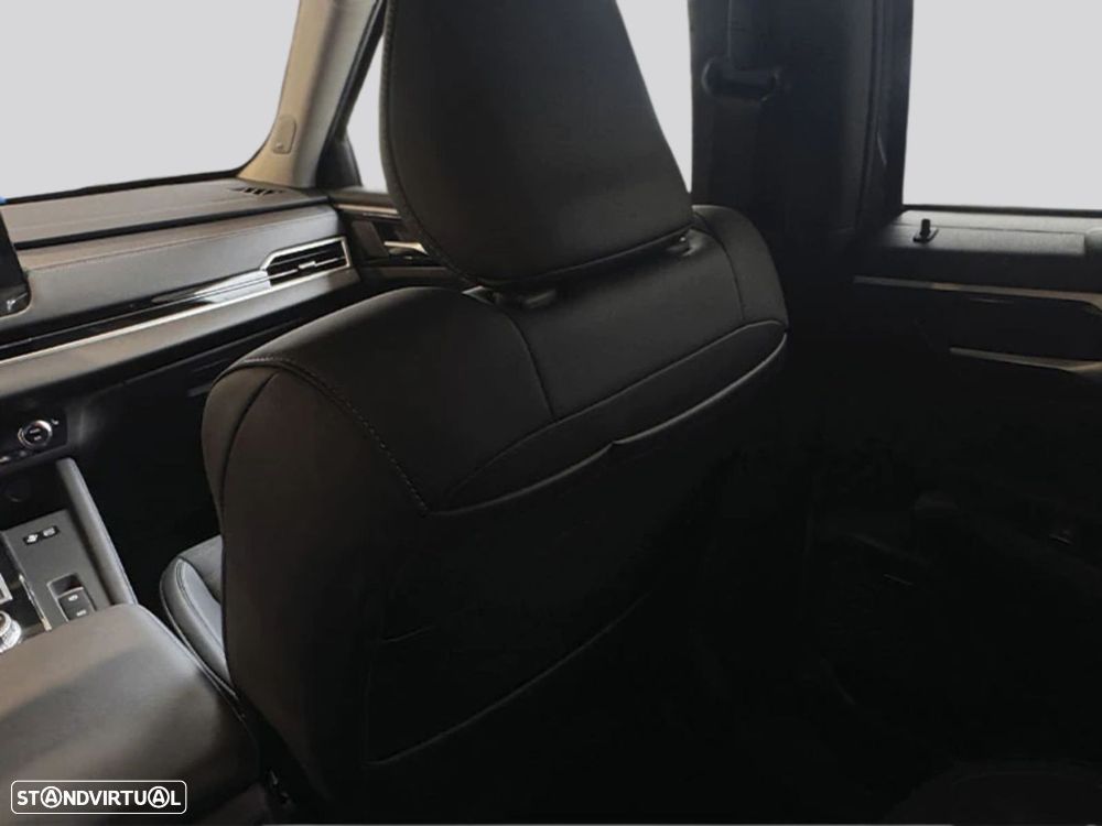 Mitsubishi Outlander - 15