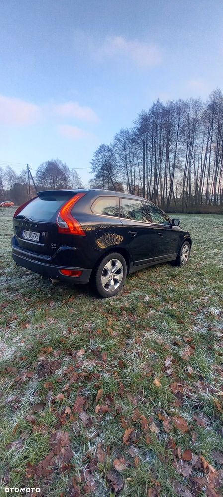 Volvo XC 60 D5 AWD Momentum - 3