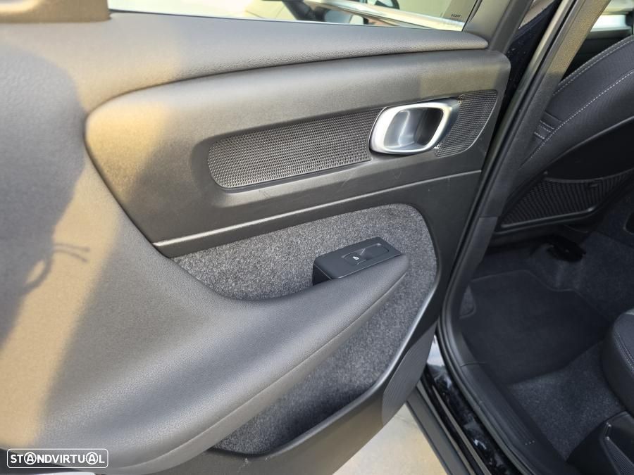 Volvo XC 40 1.5 T4 PHEV Core - 23