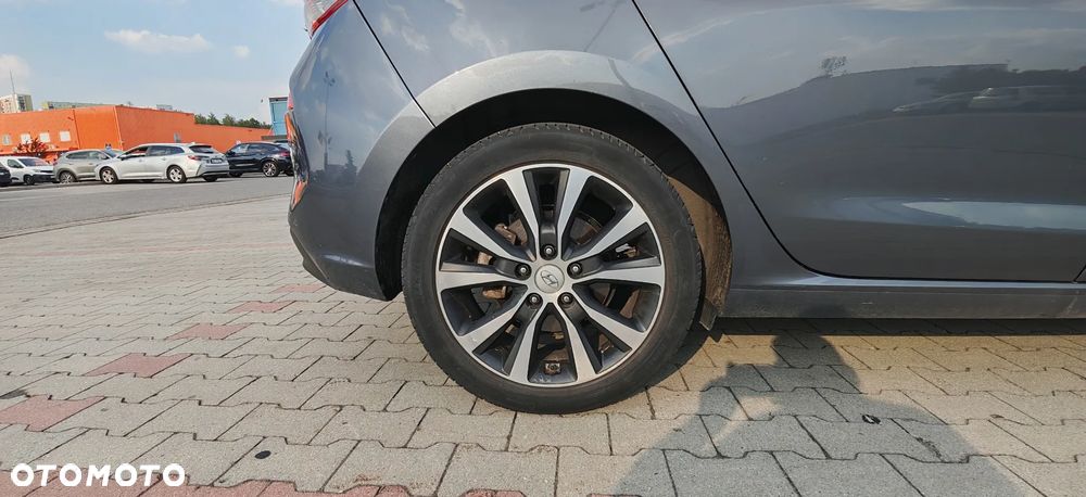 Hyundai i30 1.6 CRDi Premium - 9