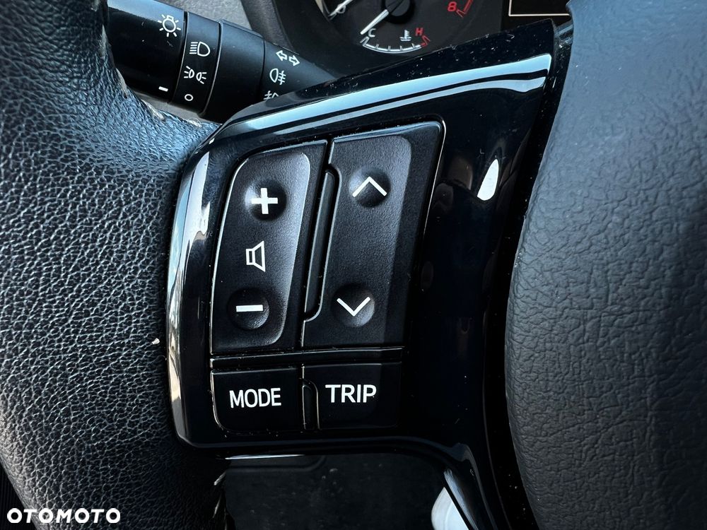 Toyota Yaris 1.5 Premium - 26