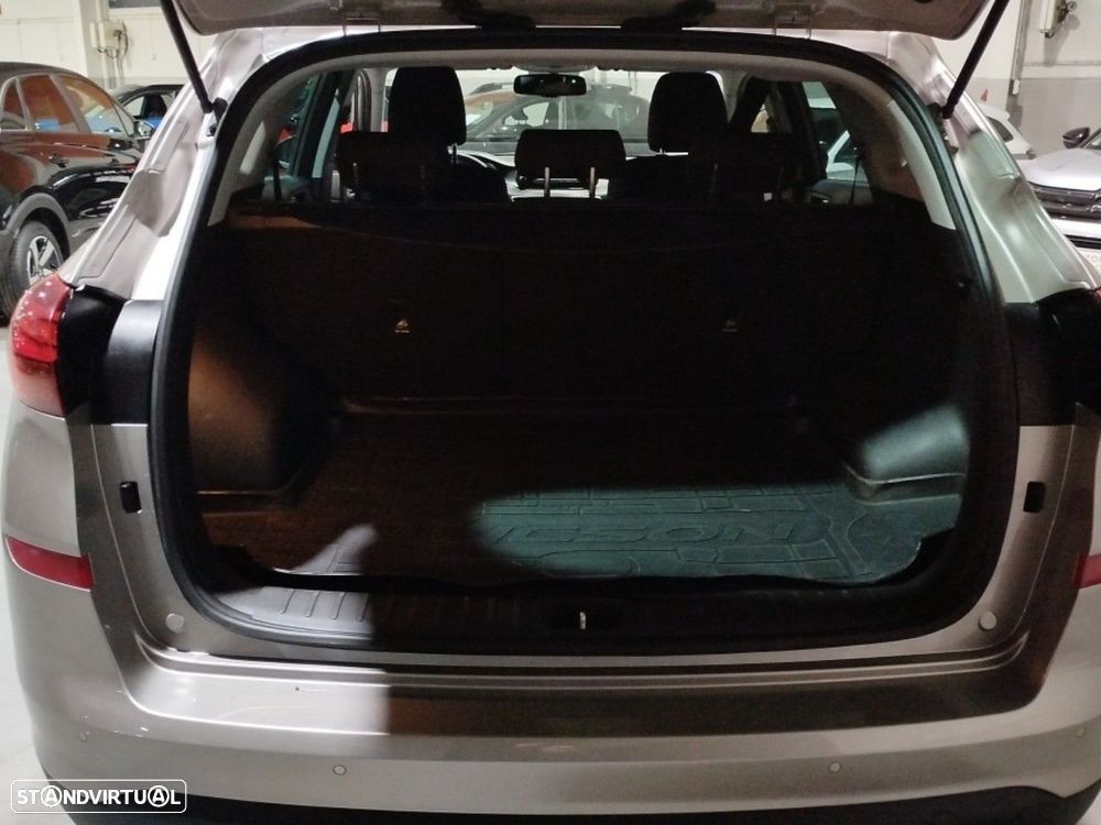Hyundai Tucson 1.6 CRDi Premium - 6