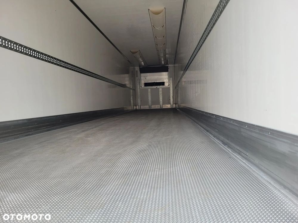 LeciTrailer Wynajem Chłodnia Agregat Carrier HE17 - 5