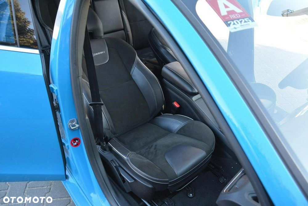 Volvo V40 T3 R-Design Momentum - 18