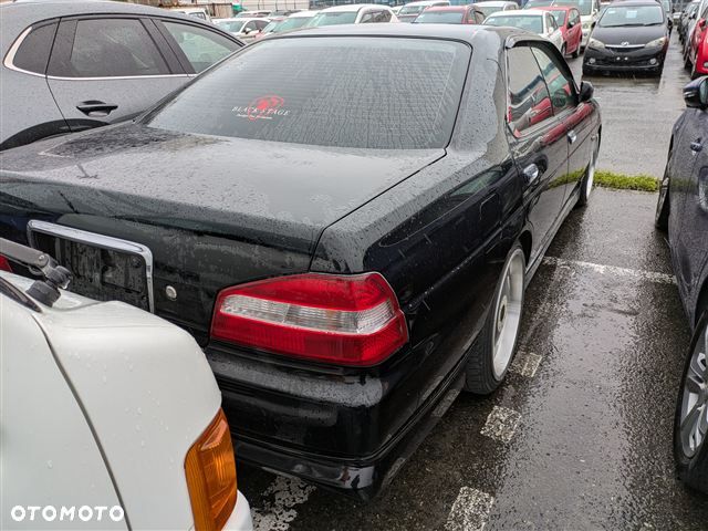 Nissan Laurel - 28