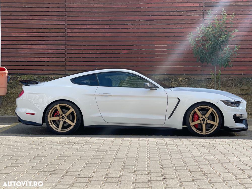 Ford Mustang 2.3 Eco Boost Aut. - 3