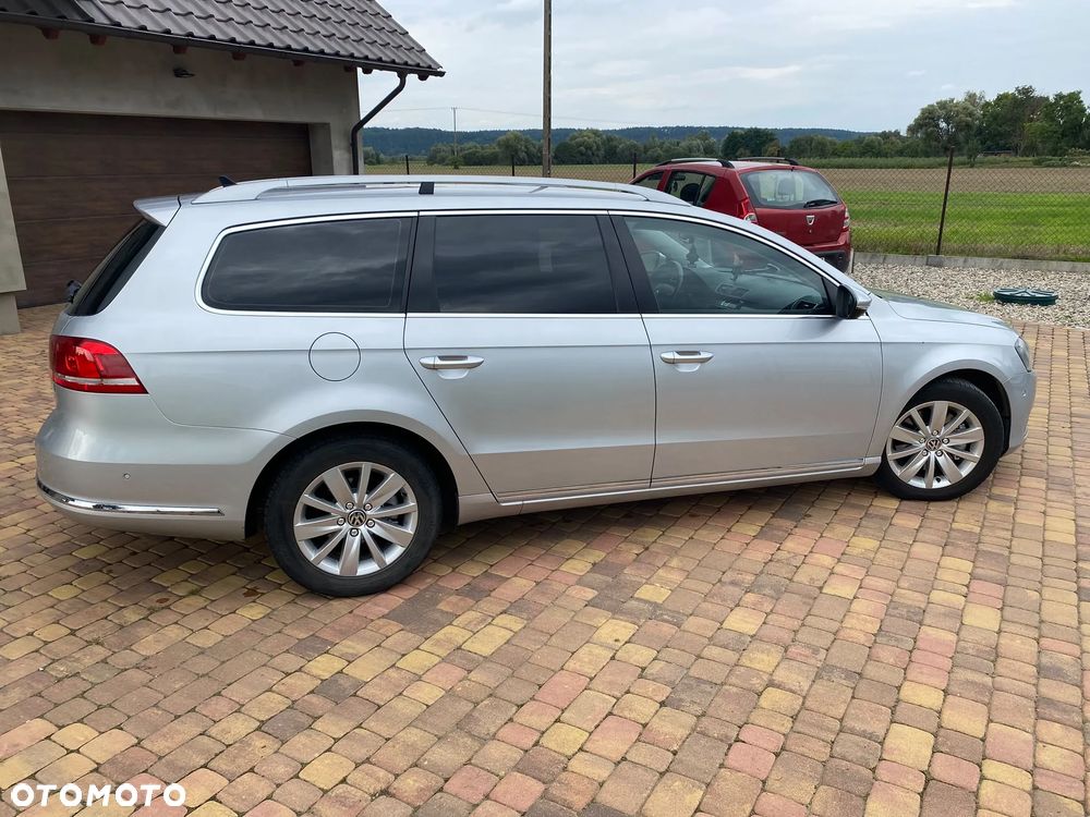Volkswagen Passat - 8