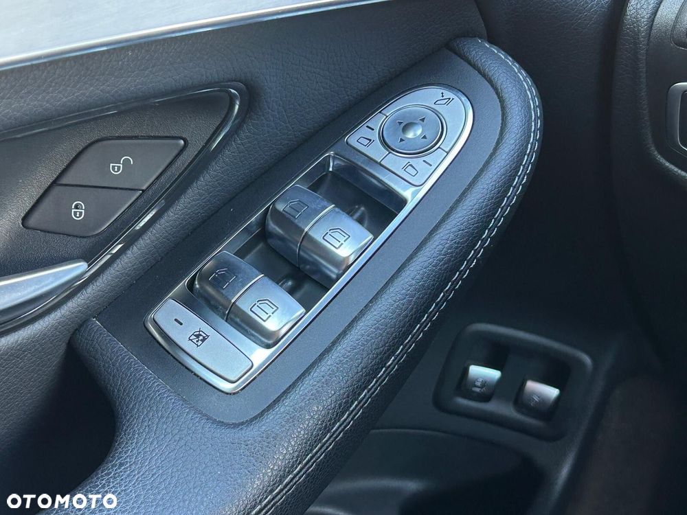Mercedes-Benz GLC 300 e 4-Matic Business Edition - 19