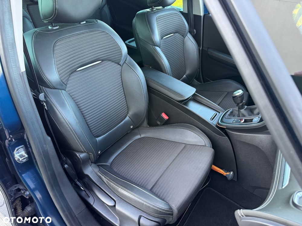 Renault Scenic ENERGY TCe 130 S&S LIMITED - 24
