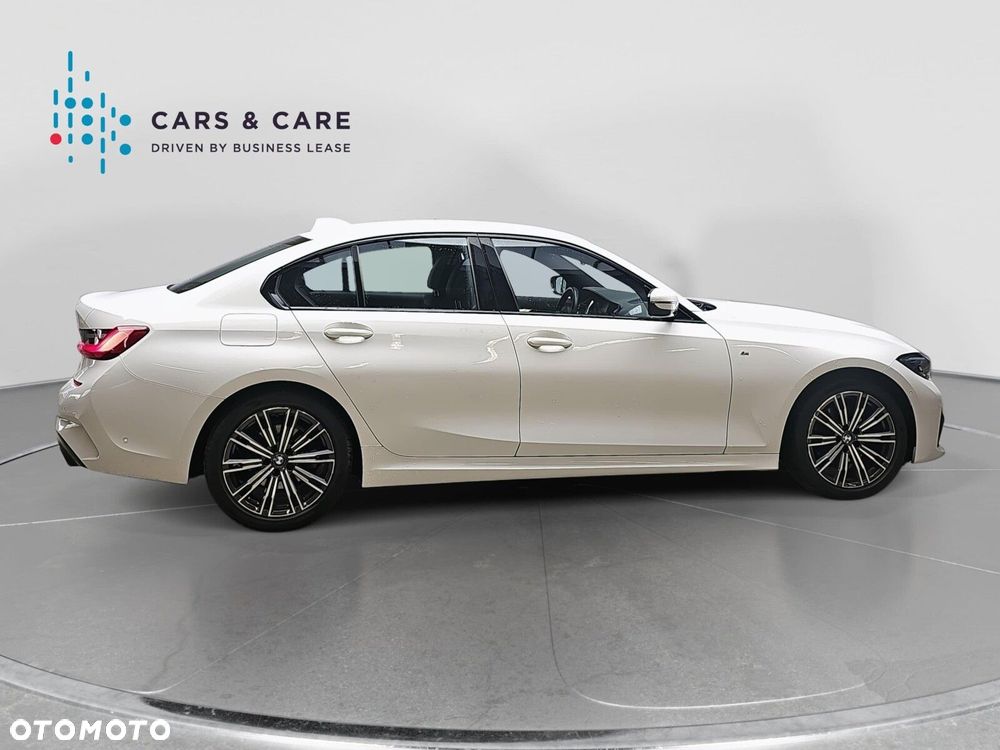 BMW Seria 3 320i xDrive M Sport sport - 27