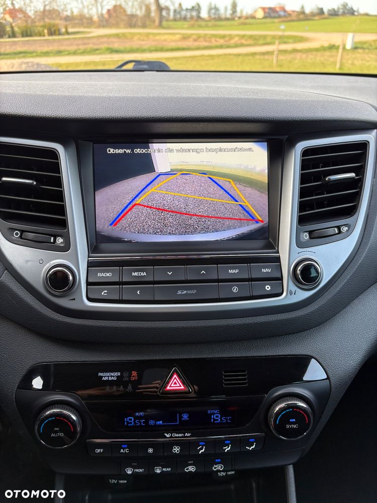 Hyundai Tucson blue 1.7 CRDi 2WD Style - 22