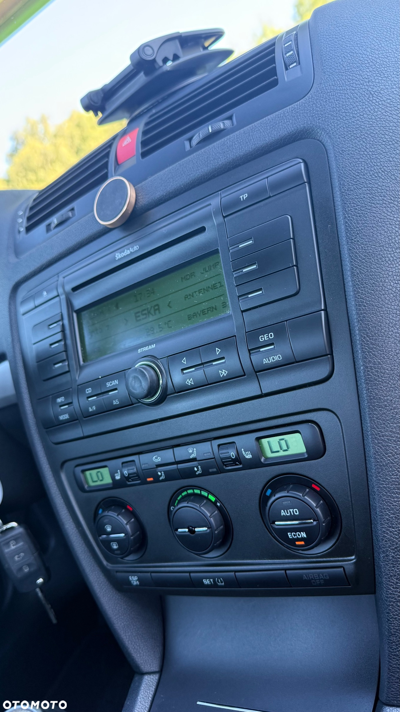 Skoda Octavia 1.6 FSI Ambiente - 15