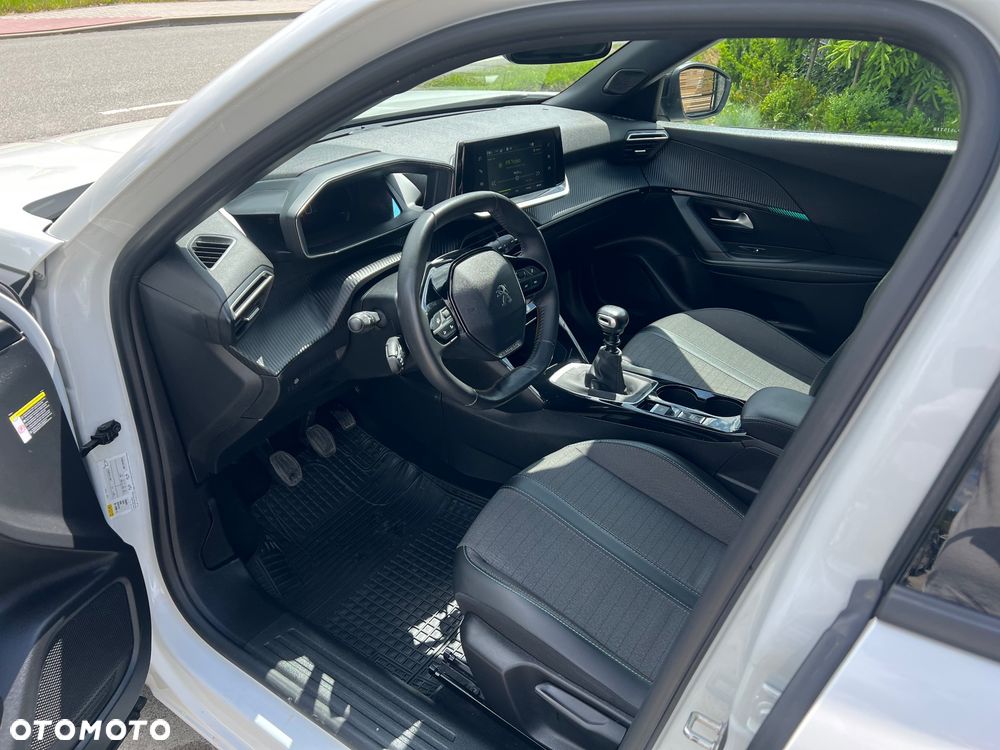 Peugeot 2008 PureTech 130 Allure - 9