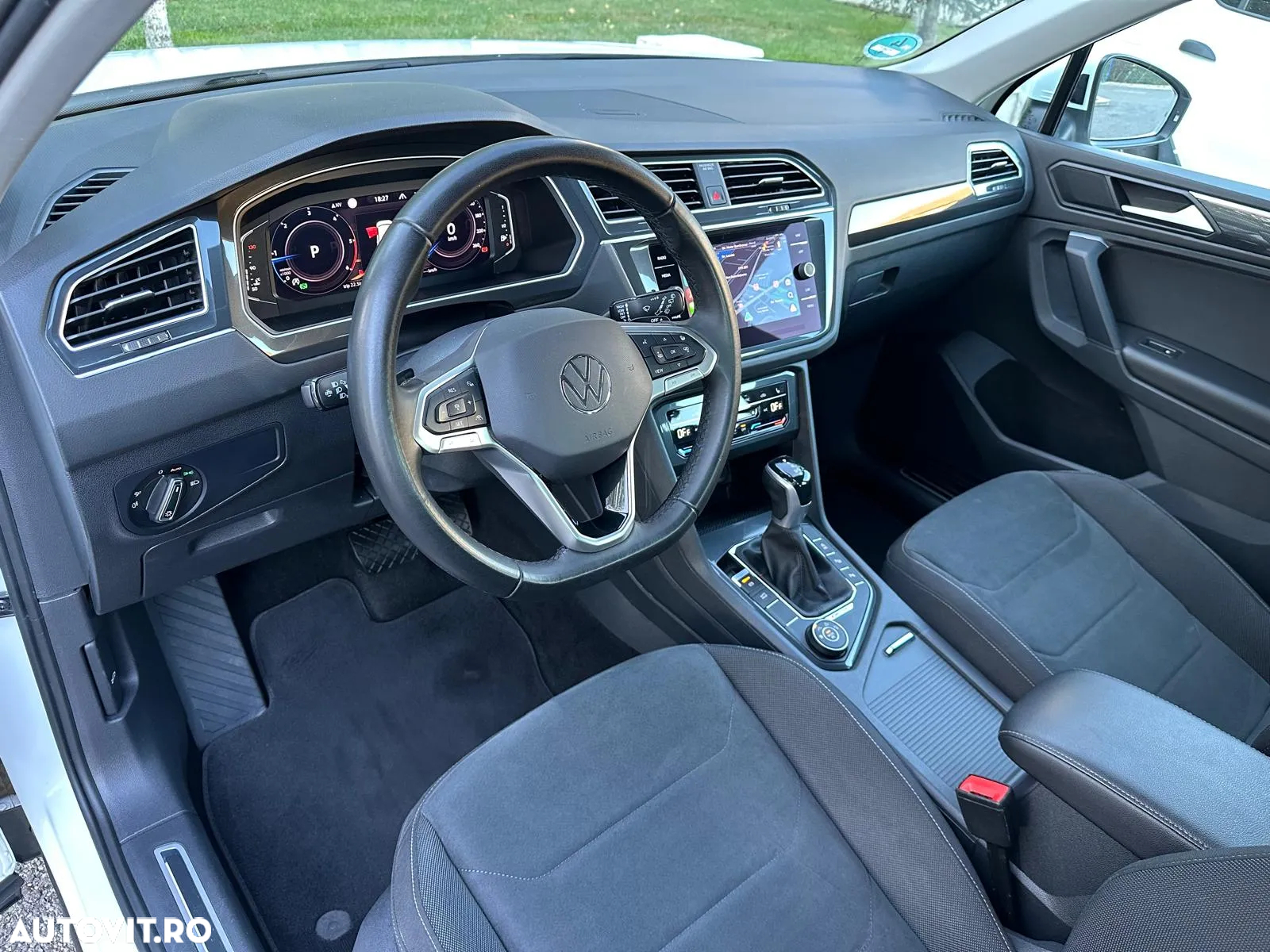 Volkswagen Tiguan 2.0 TDI DSG Elegance - 6