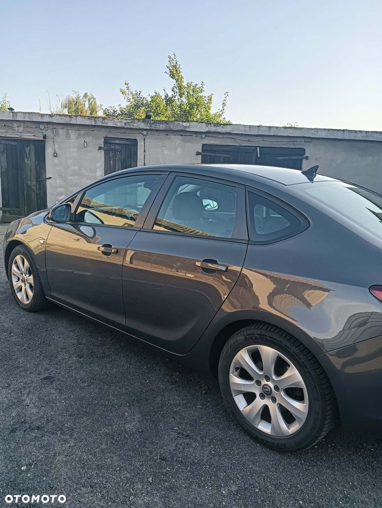Opel Astra 1.7 CDTI ecoFLEX - 5