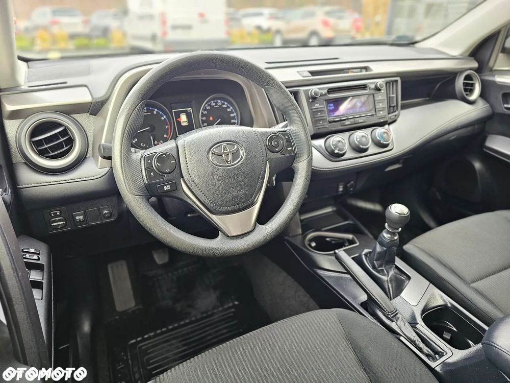 Toyota RAV4 2.0 Silver 4x4 - 25