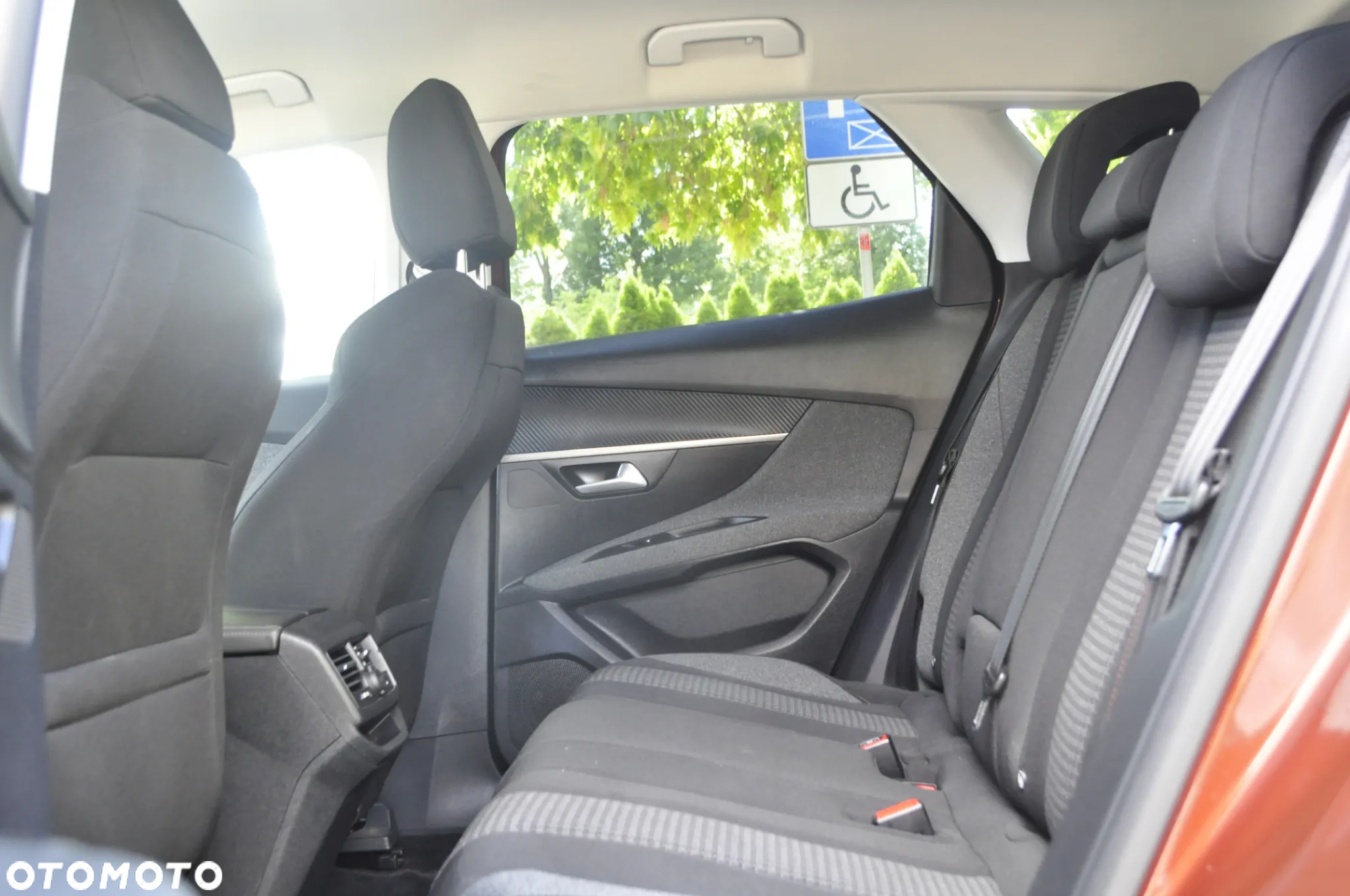 Peugeot 3008 BlueHDi 120 Stop & Start EAT6 Allure - 8