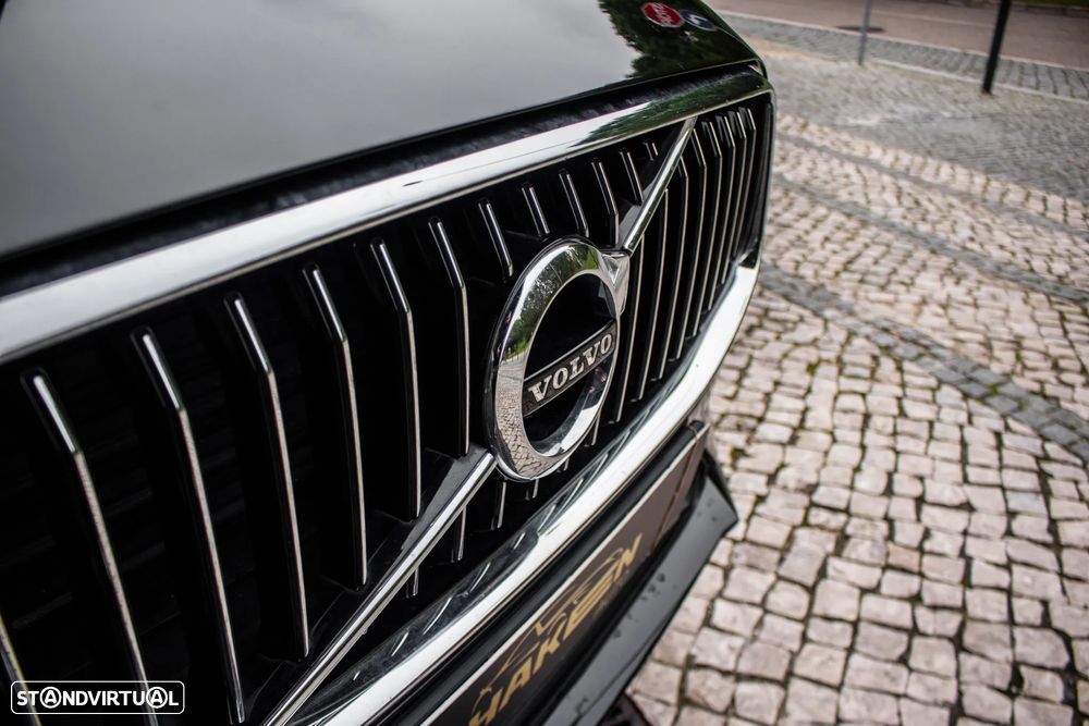 Volvo XC 60 2.0 T8 PHEV Momentum AWD - 9