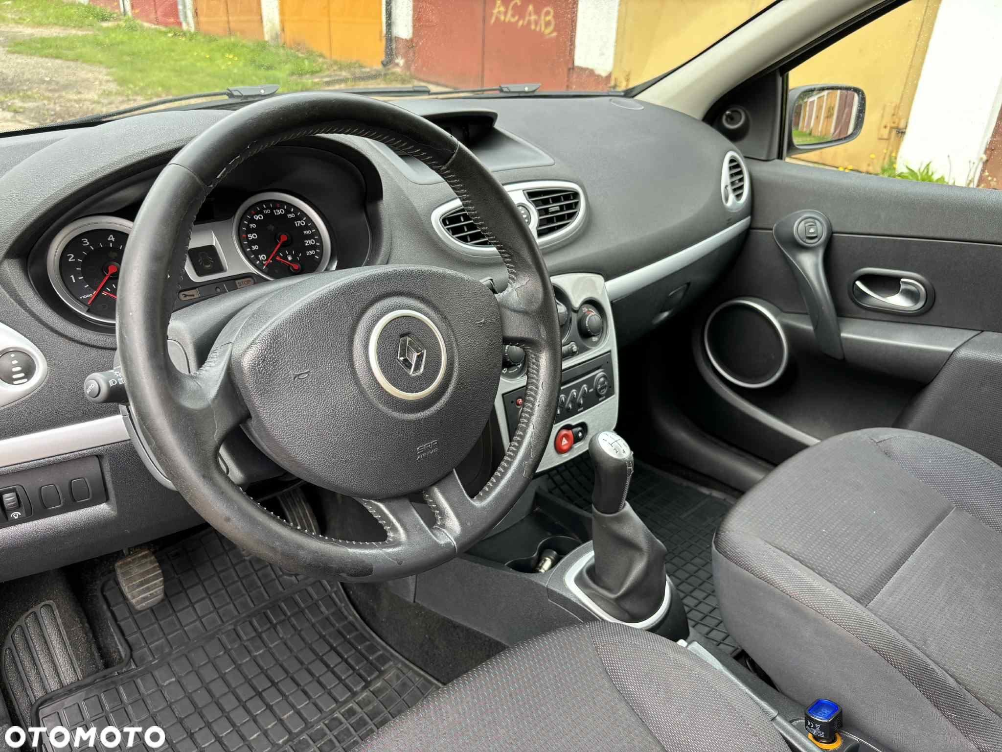 Renault Clio 1.2 16V Alize - 6