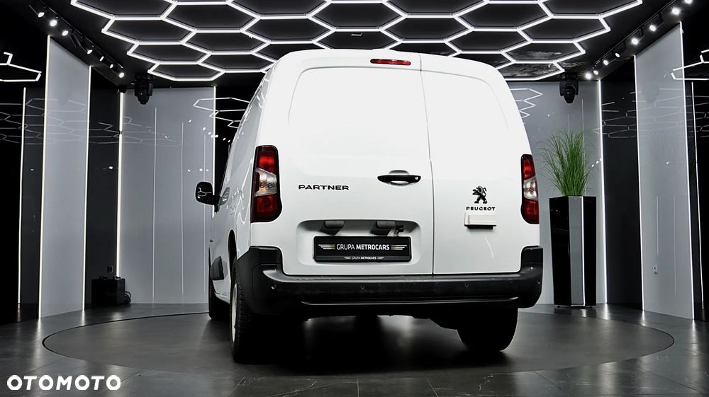Peugeot Partner 1.5 BlueHDi 100 PREMIUM Long 950 4d - 7