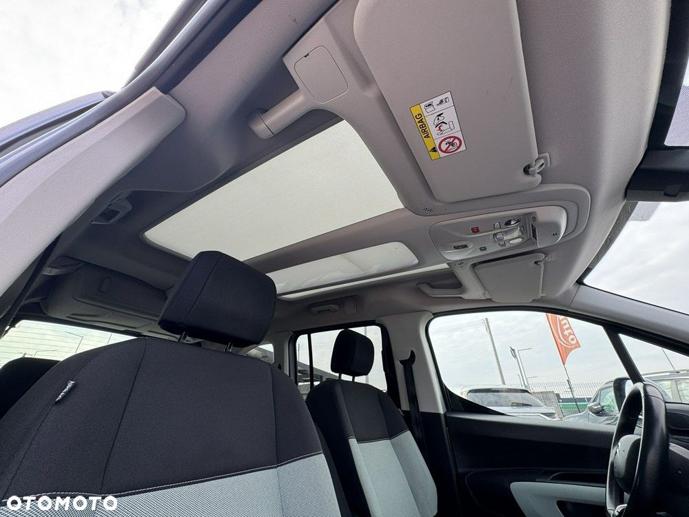 Citroën Berlingo Multispace PureTech 110 SHINE - 24