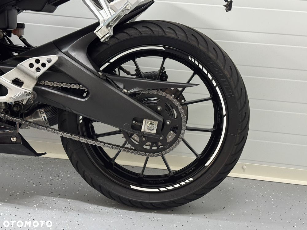 Yamaha R125 - 15