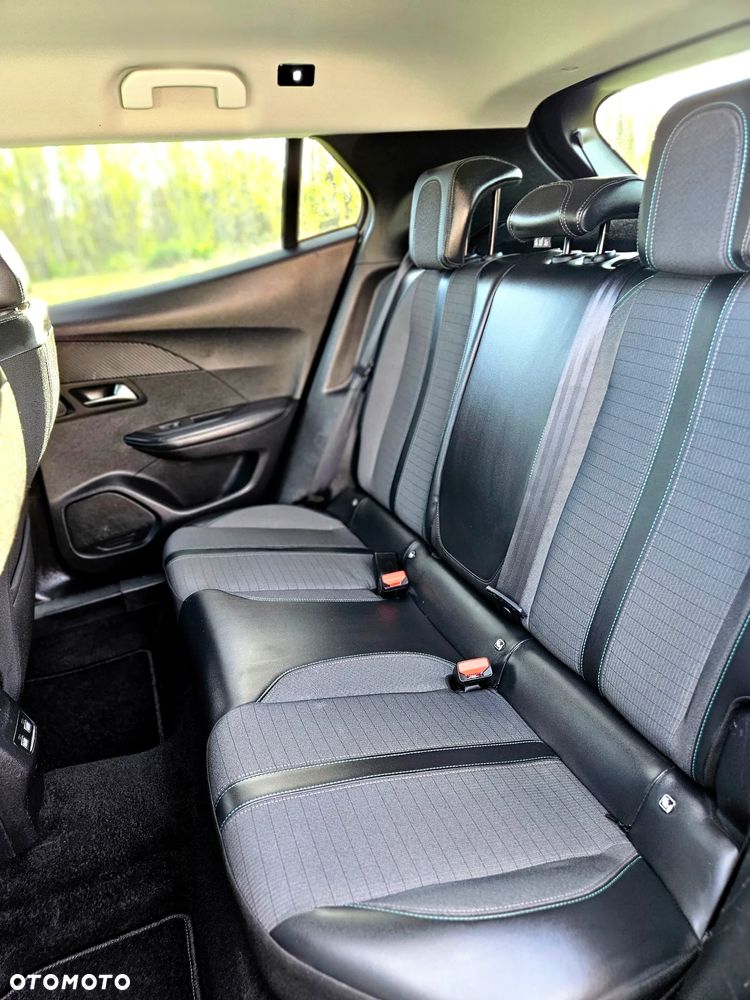 Peugeot 2008 1.5 BlueHDi Allure S&S EAT8 - 16